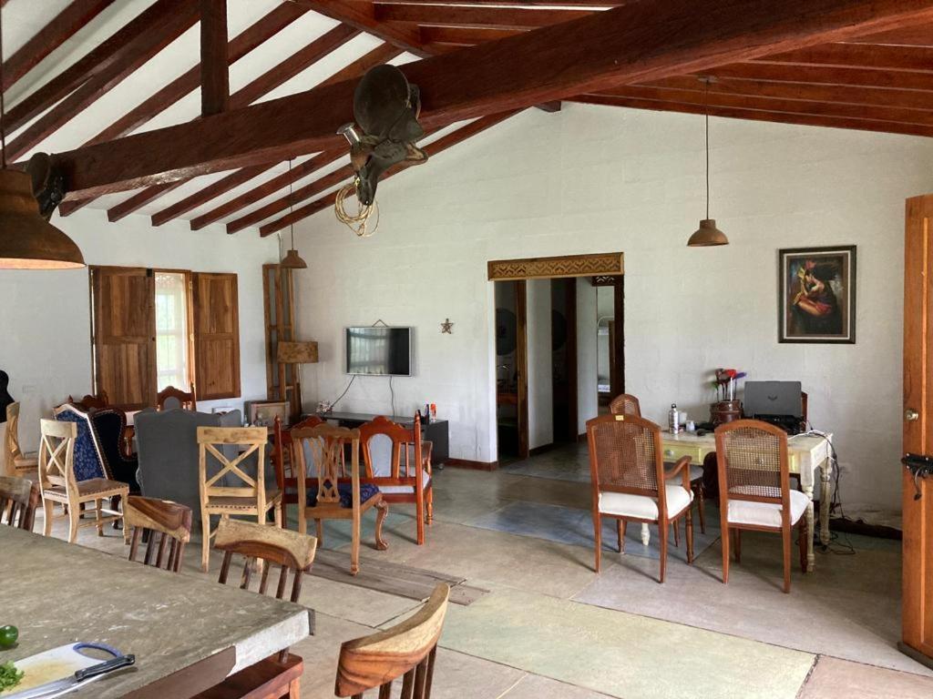 Hotel Spanglish Colombia à Jericoc  Extérieur photo